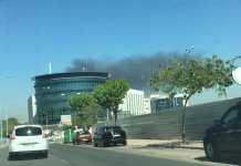 Fuerte incendio en una chatarrería de Fuente del Rey incendio en chatarrería