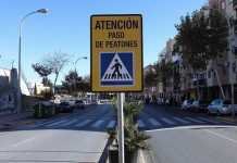 Detenido por robar señales de tráfico para venderlas como chatarra