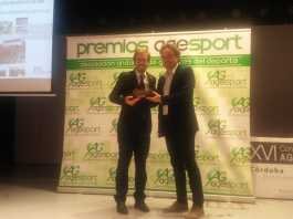 Dos Hermanas recibe el premio a la mejor entidad local en la promoción deportiva