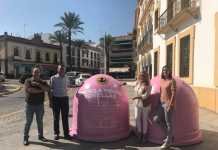 Contenedores de vidrio rosas toman la ciudad