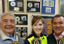 Salida de Seats 600 a beneficio de los Escudos Solidarios