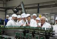 El líder del PP Pablo Casado pasó por Dos Hermanas