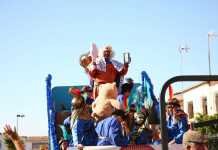 Los Reyes Magos devuelven las llaves de la ciudad a las barriadas nazarenas