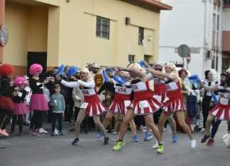 La San Silvestre Nazarena recauda 500 kilos de alimentos para Cáritas
