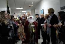 Los Reyes Magos visitan los hospitales de Valme y El Tomillar