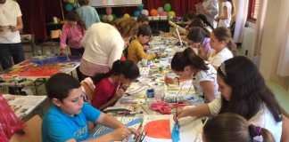 Taller de pintura en el Colegio Maestro Enrique Díaz Ferreras