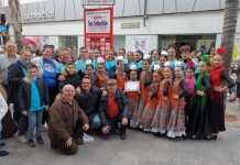 El mal tiempo no impidió el acto por el Día Mundial del Autismo