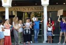 Concentración por la agresión sexual de la menor de Manresa concentración por la agresión sexual