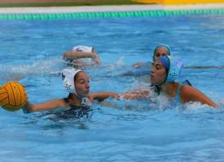 Revés a domicilio para el estreno liguero del waterpolo femenino revés a domicilio