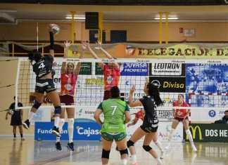 Primer partido de Superliga con derrota para el Cajasol Juvasa Voley primer partido de superliga
