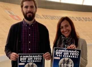 Caminando por un reto desde la Tierra a la luna para los escolares caminando por un reto
