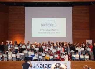 La I Gala del Club Natación DH premió a sus mejores nadadores I Gala del Natación Dos Hermanas