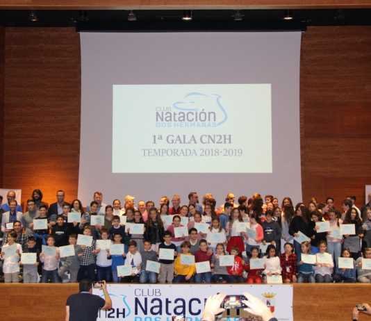 La I Gala del Club Natación DH premió a sus mejores nadadores I Gala del Natación Dos Hermanas