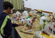 Belén de Playmobil solidario con los hermanos Javier y Celeste belén de playmobol solidario