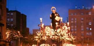 San José de Calasanz vuelve a procesionar por Montequinto san josé de calasanz