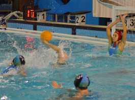 Tablas para las chicas del waterpolo Dos Hermanas tablas para las chicas