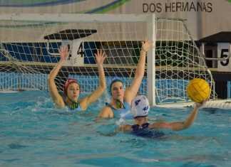 Claudica ante el líder de Primera Femenina el Waterpolo DH claudica ante el líder