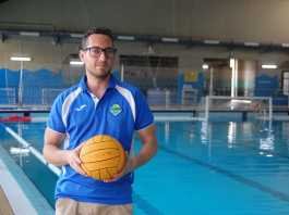 Fran Sánchez, entrenador del Waterpolo Dos Hermanas femenino fran sánchez