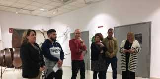 Las obras de Ironartarenal se exponen en la biblioteca de Montequinto obras @ironartarenal