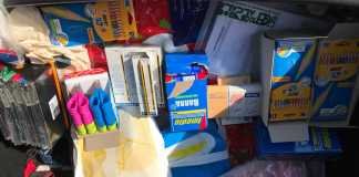 Reparto de material didáctico al alumnado sin teleformación reparto de material didáctico