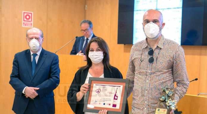 La Flor de Utrera gana por segundo año el premio al mejor licor tradicional la flor de utrera