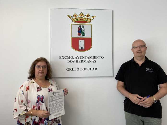 concejales pp mª carmen espada y joaquín lillo Plan Estratégico Económico