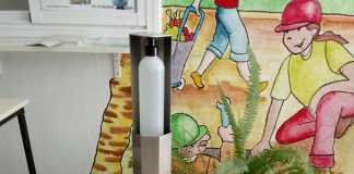 Dispensador de gel sin contacto para el Colegio San Alberto Magno dispensador