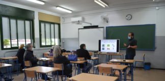 Las familias se forman en el correcto uso de las aplicaciones informáticas familias