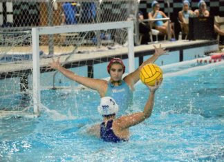 Demasiado rival para las chicas del Waterpolo Dos Hermanas demasiado rival