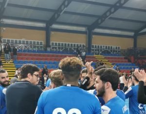 Cruce de espadas entre el tercero y el cuarto clasificado duro partido