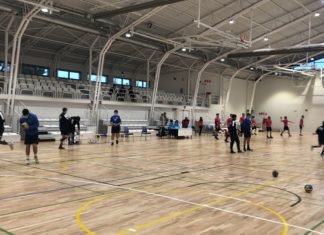 Un mermado BM Montequinto luchó pero no ganó al Pinto mermado