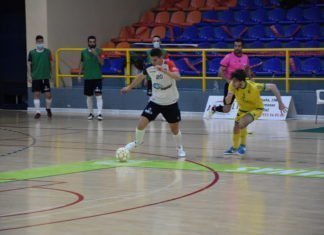 Pelea hasta el final para vencer a Jaén Paraíso Interior B pelea