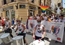 Una colorida y festiva marcha cerró los actos del Orgullo LGTBI+ colorida