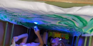 El túnel de la naturaleza recibe al alumnado del CEIP El Palmarillo túnel de la naturaleza