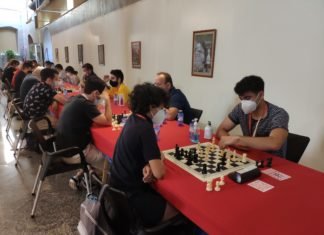 Un gran maestro armenio se lleva el Internacional de Ajedrez gran maestro