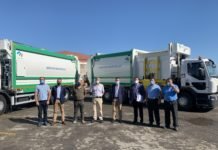 Nuevos camiones de carga lateral para la recogida de basura nuevos camiones