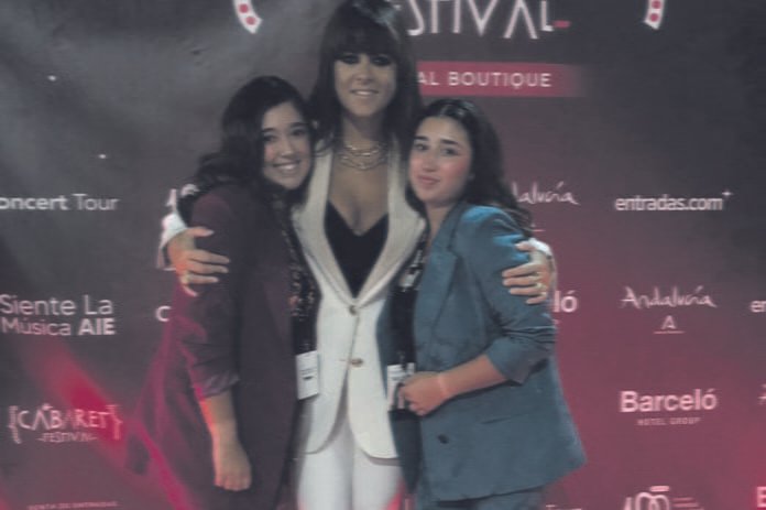 lola y rocío avilés con vanesa martín lola y rocío avilés