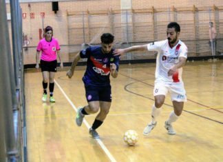 Derrota ante uno de los favoritos en el inicio liguero derrota ante