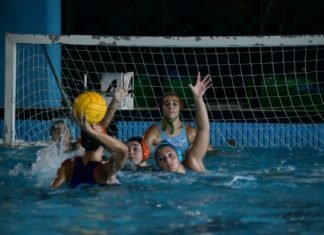 Reparto de puntos en el Centro Acuático de Montequinto reparto de puntos