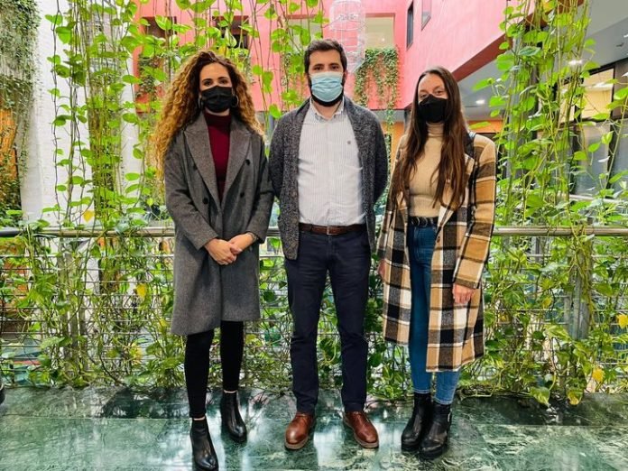 reunión delegado de juventud, salud y consumo con fakali venta ambulante