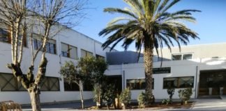 Mejora de las entradas en varios colegios educación