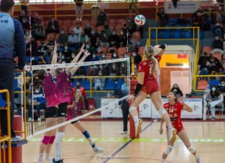 Desplazamiento a Tenerife para medirse al líder de la Liga Iberdrola desplazamiento