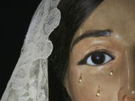 la virgen del amor y sacrificio