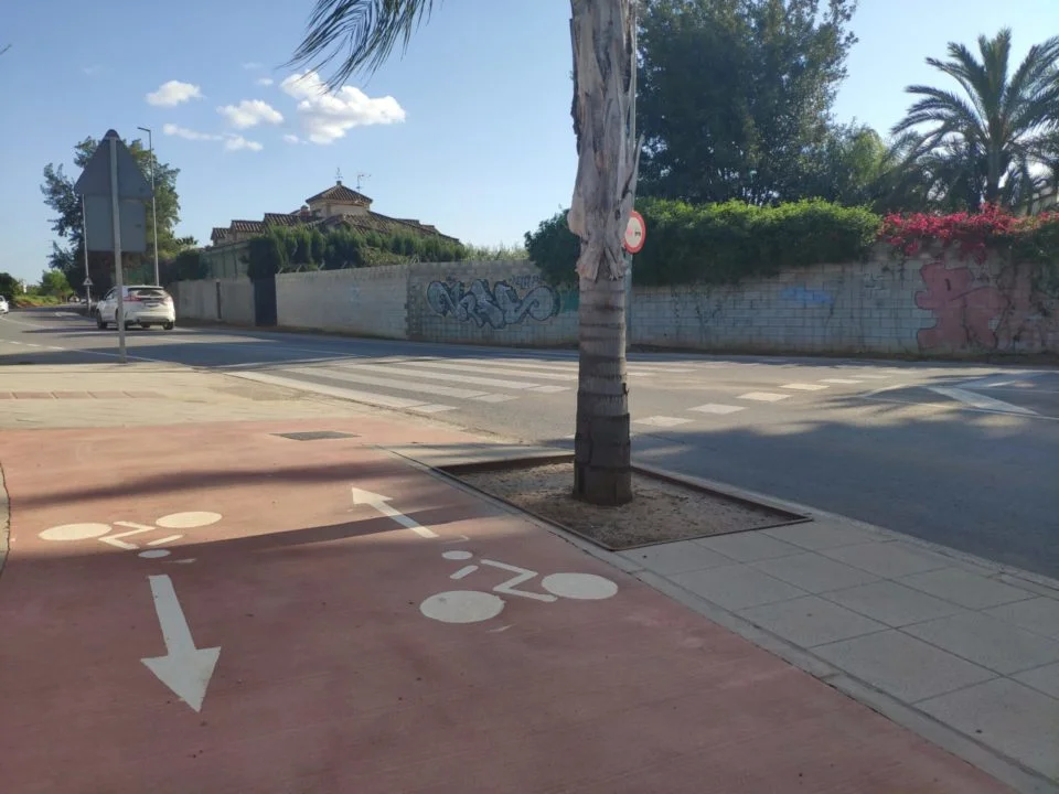 acerado y carril bici