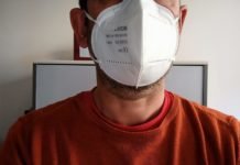 Las mascarillas dejarán de ser obligatorias en interiores este miércoles las mascarillas