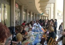 Encuentro de encajeras de bolillos en la Plaza de la Constitución encuentro de encajeras