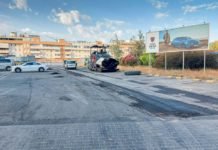 Reasfaltado de un aparcamiento en la barriada de Montequinto reasfaltado