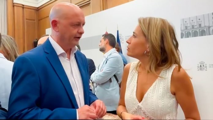 el alcalde francisco rodríguez con la ministra de transportes raquel sánchez el ayuntamiento