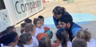 Escuela de baloncesto en el Colegio de la Compasión escuela de baloncesto