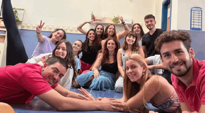 English Academy La Cigüeña llega a toda la ciudad english academy la cigüeña